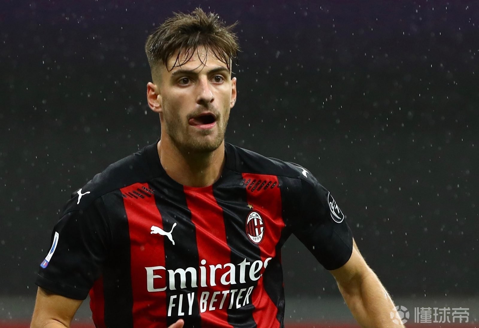 [情报]米兰主力后卫加比亚伤缺里斯本连续15场破门的简单介绍