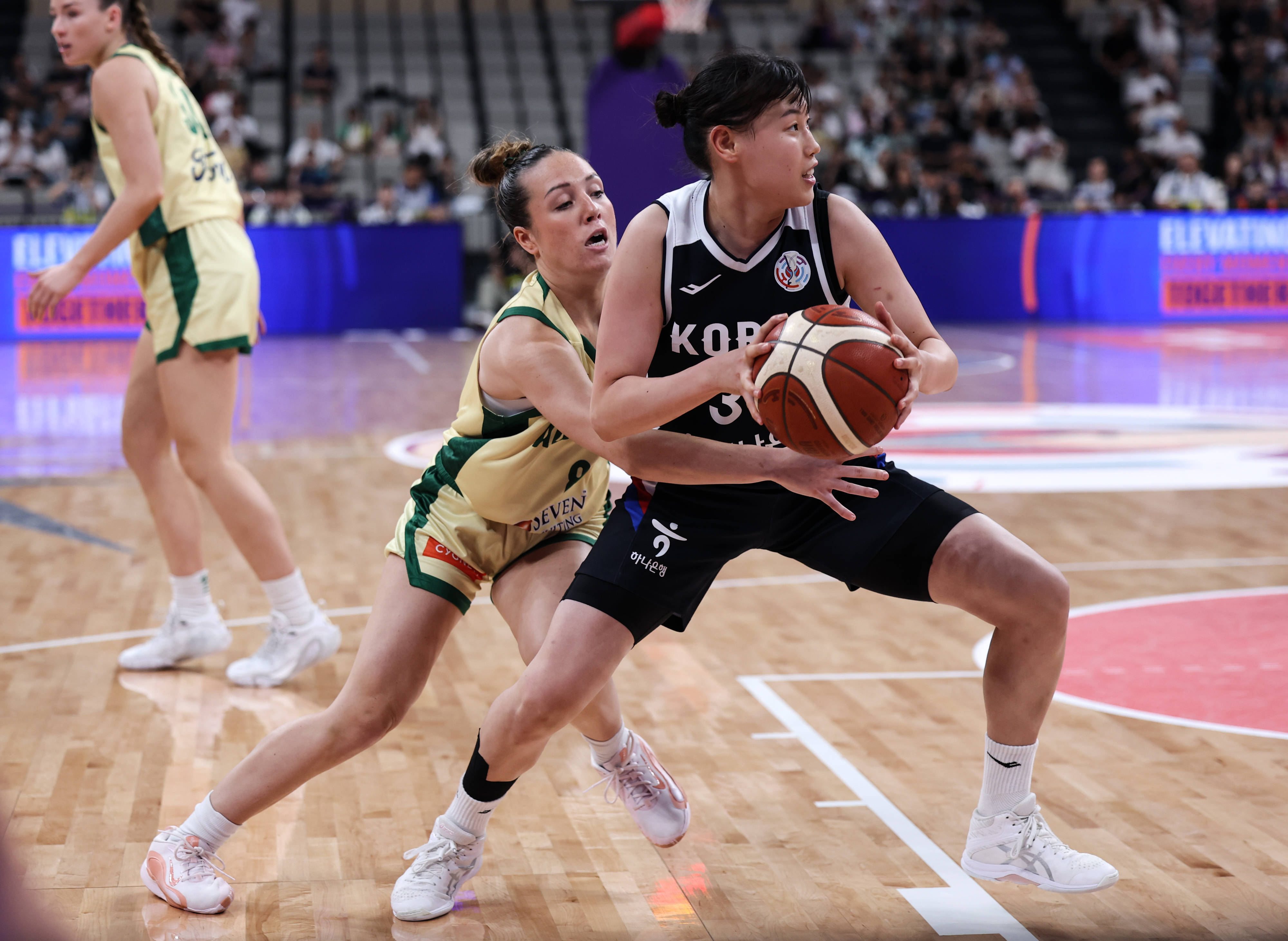 创历史!澳大利亚击败日本女篮亚洲杯首夺冠的简单介绍