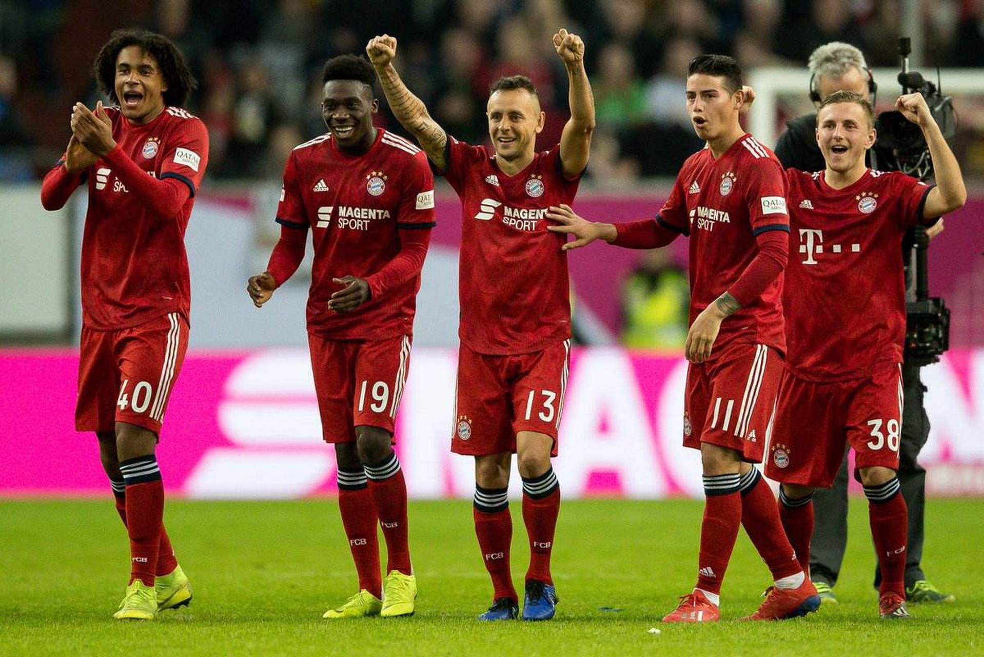 关于数据机构预测德甲前4名概率：拜仁100%，多特94%的信息