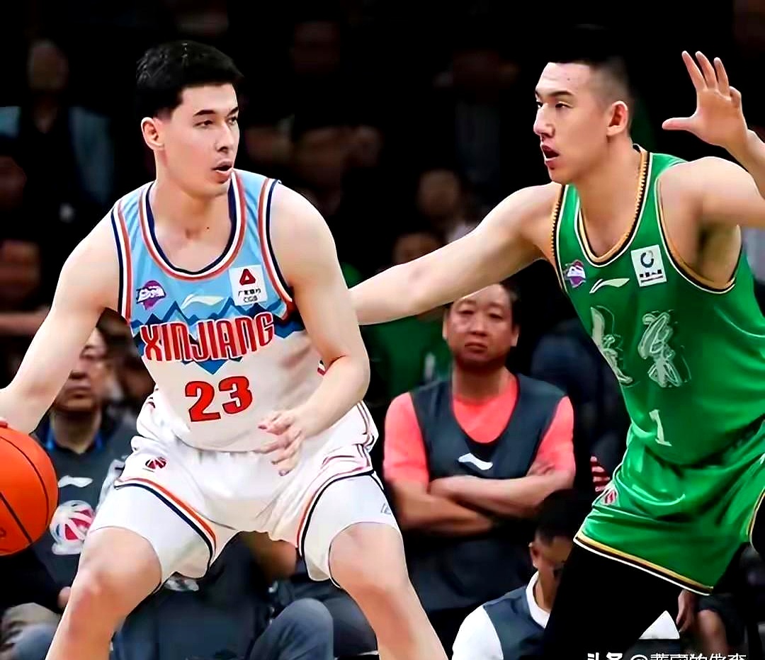 包含福建男篮总结比赛：球队5人得分上双，攻防两端全面压制对手的词条