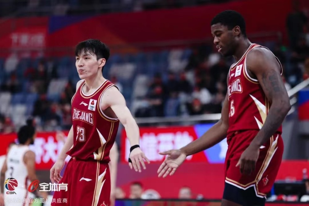 包含福建男篮总结比赛：球队5人得分上双，攻防两端全面压制对手的词条