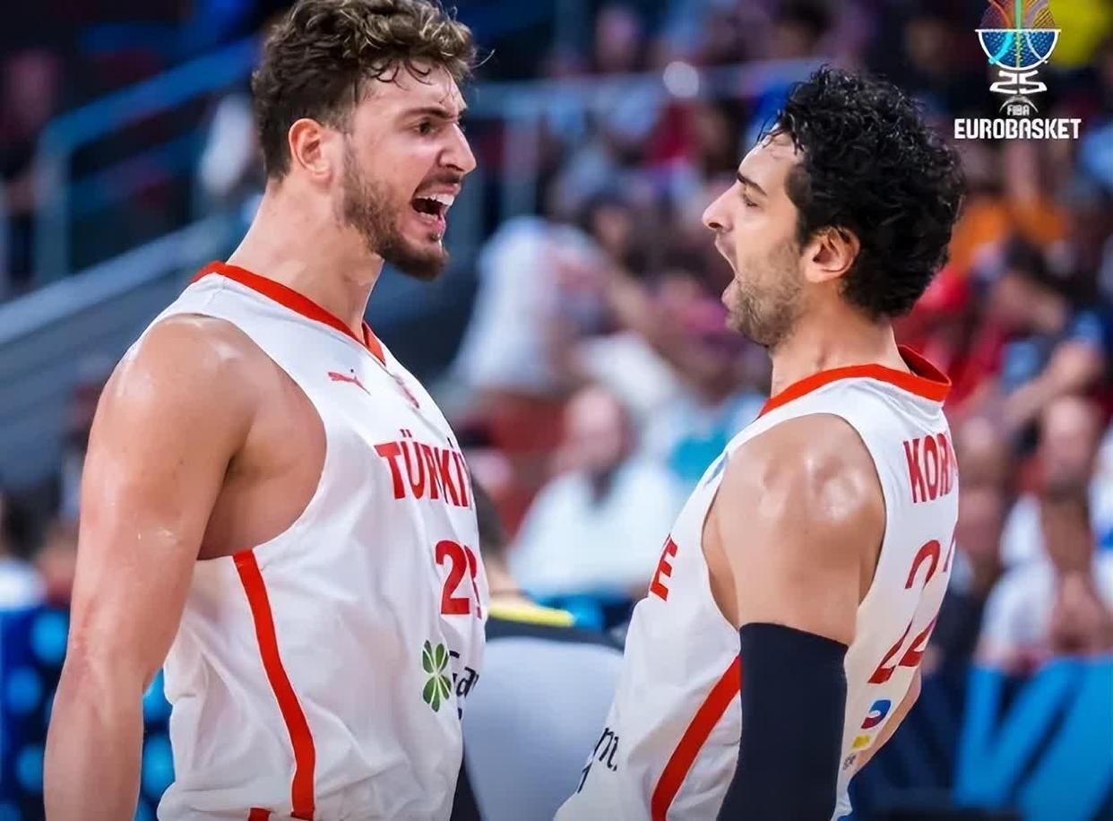 关于NBA-火箭VS篮网申京单手劈扣的信息