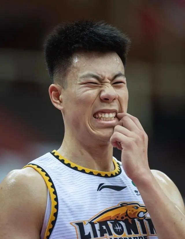 包含张镇麟：辽宁只是名义上的客场会用好表现回馈球迷的词条