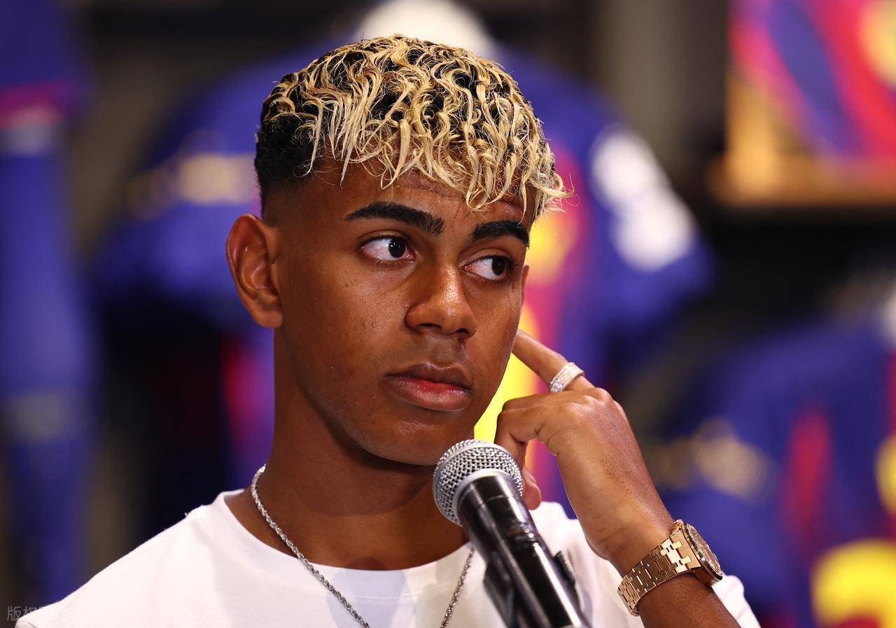 包含亚马尔：我的10号球衣传承自法蒂，我和梅西走的的词条