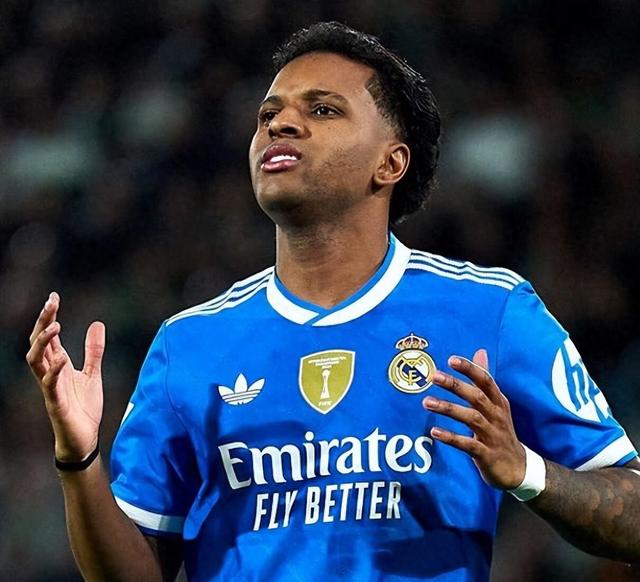 14场0进球!皇马巨星罕见进球荒,身价1年狂跌5000万欧的简单介绍 14场0进球!皇马巨星罕见进球荒,身价1年狂跌5000万欧的简单介绍