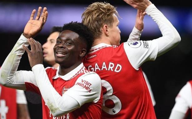 TA：曼城重新进入追分轨道阿森纳需警惕熟悉的反超剧情的简单介绍