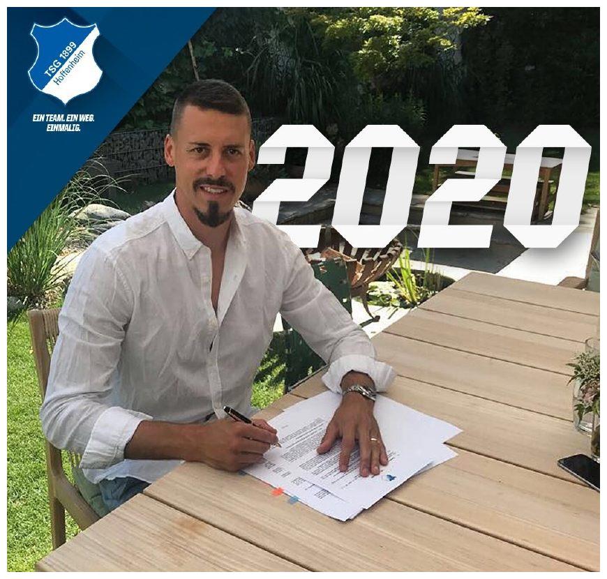 包含离开拜仁的决定很艰难，世界杯就在眼前我需要稳定机会的词条