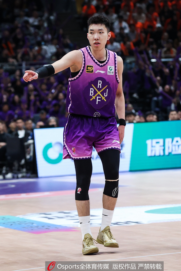 CBA-北控胜深圳廖三宁带球突破