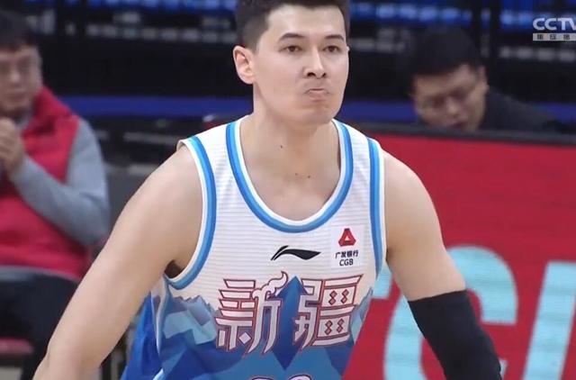 包含张庆鹏：广东有冠军底蕴&amp;有很多值得学习的地方，差了点运气的词条