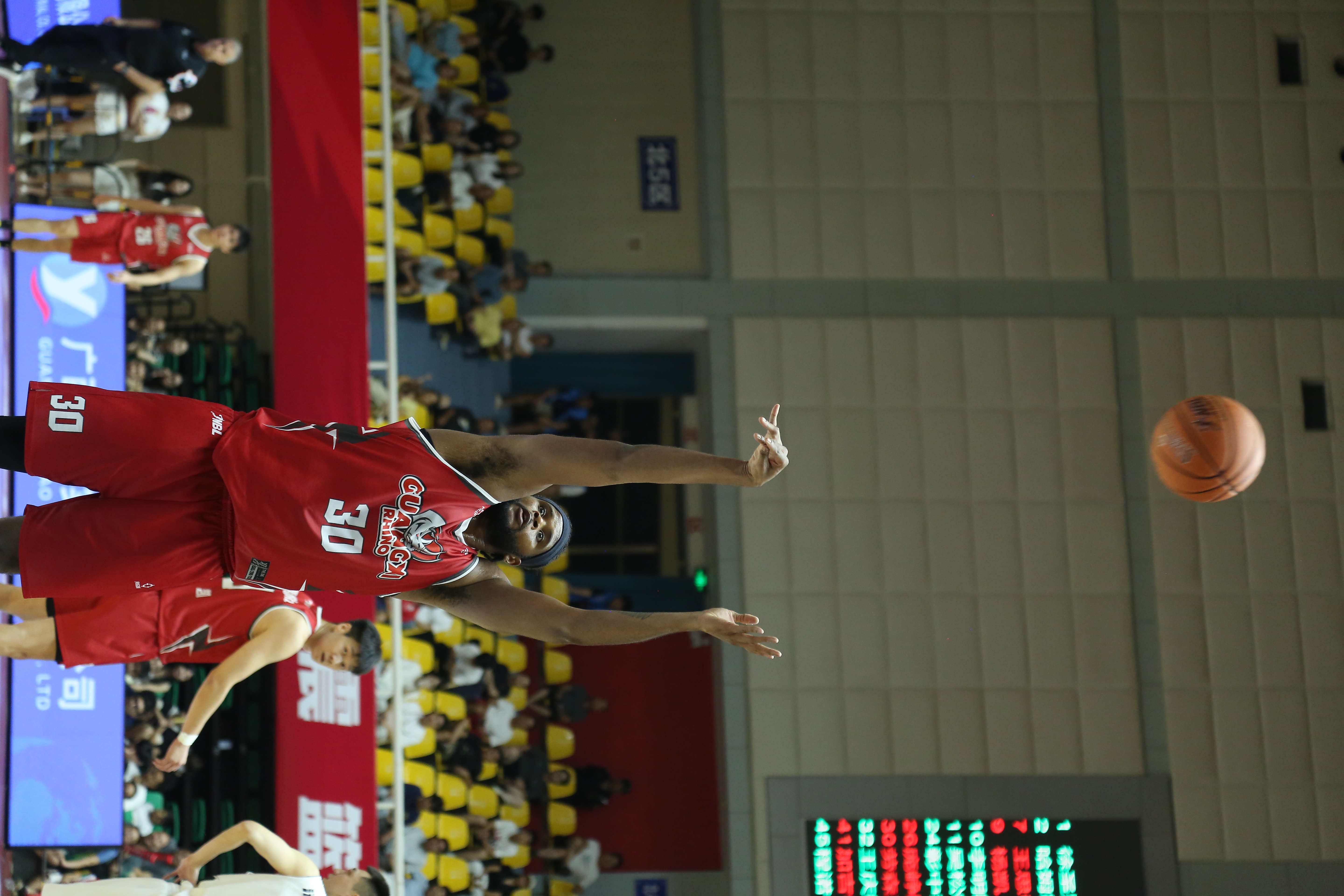 香港金牛发布比赛精彩瞬间：厄特尔拿下20分3篮板4助攻2抢断的简单介绍