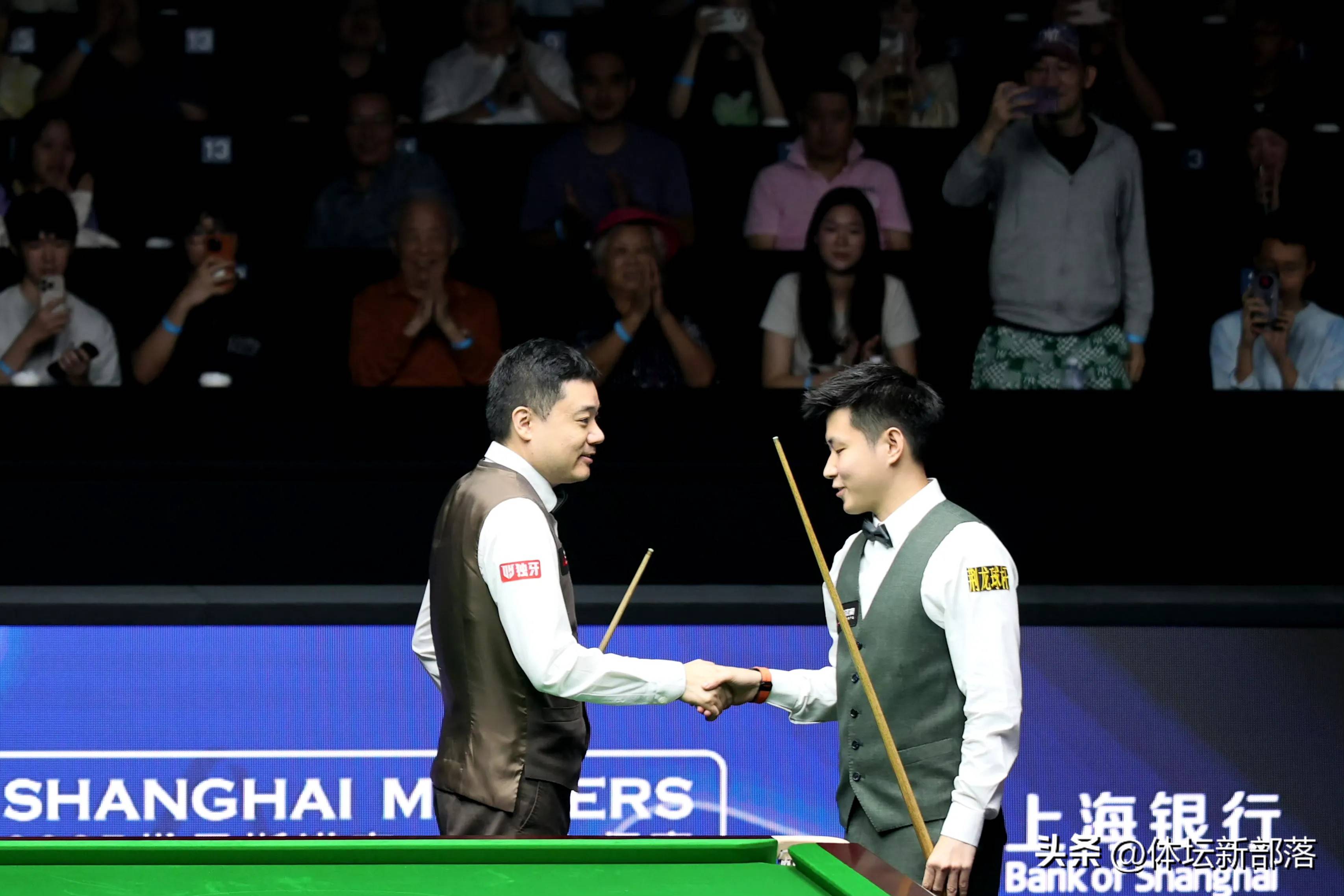 三杆破百!赵心童6-1丁俊晖进上海大师赛四强的简单介绍 三杆破百!赵心童6-1丁俊晖进上海大师赛四强的简单介绍