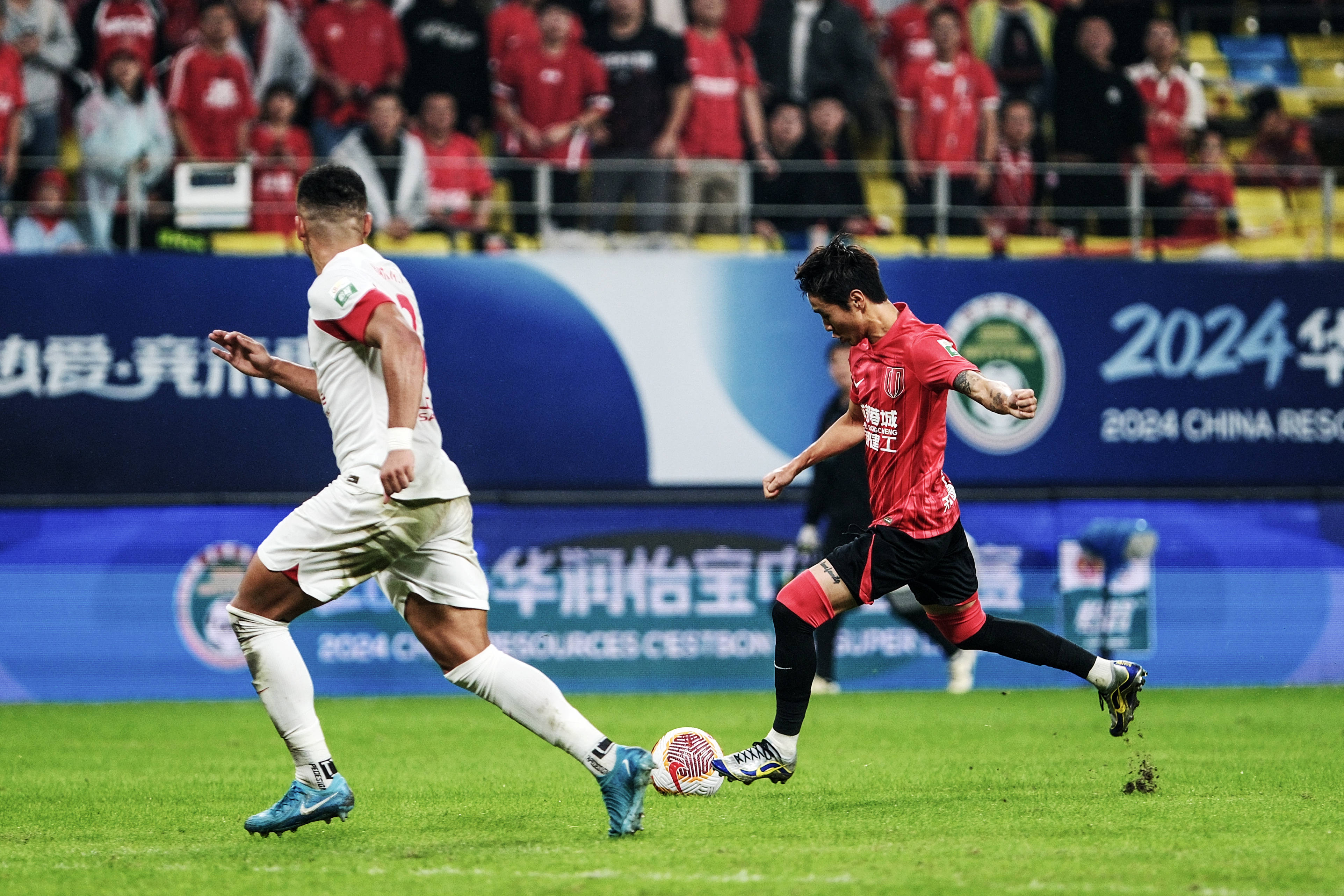 包含比赛还没开打，国足迎来一个好消息，战胜中国香港队拿第3稳了的词条