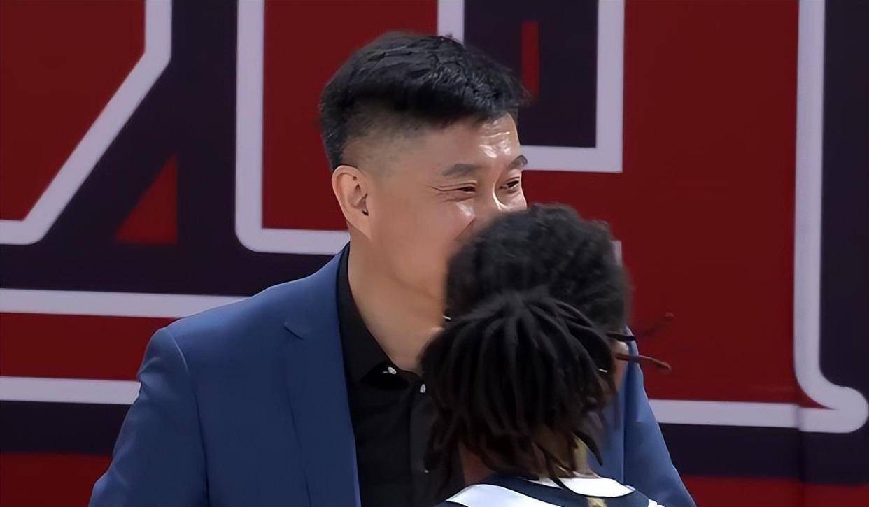 关于CBA-广东客场4分险胜北控胡明轩14分萨姆纳38+9的信息