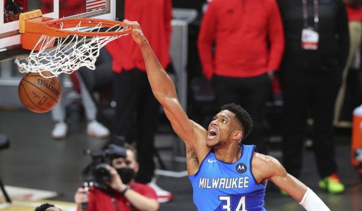 关于超两传奇历史第一！字母哥30+10+5空接暴扣准绝杀雄鹿逆的信息