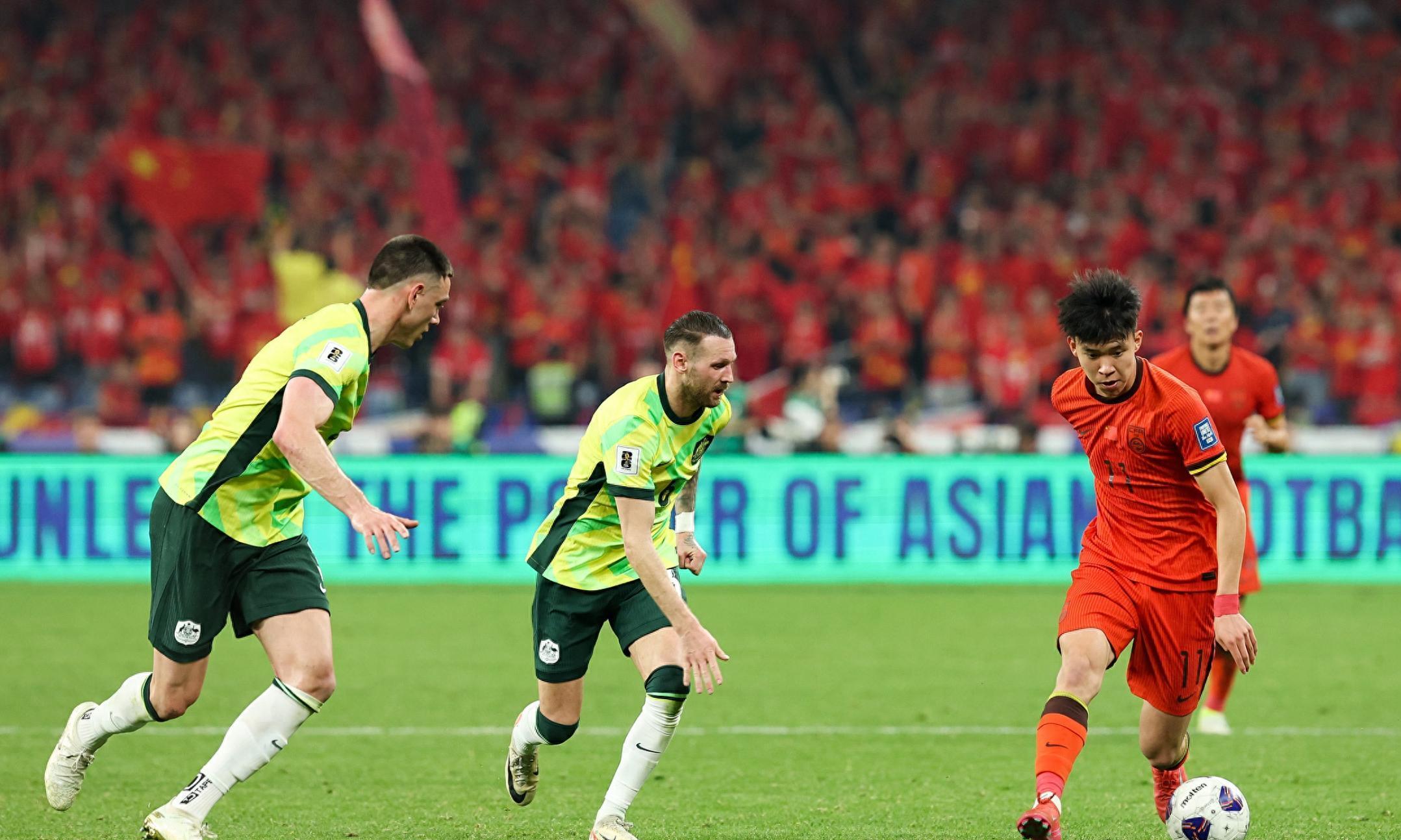 中国vs中国香港：塞尔吉尼奥、王钰栋首发，徐新、吾米提江出战的简单介绍