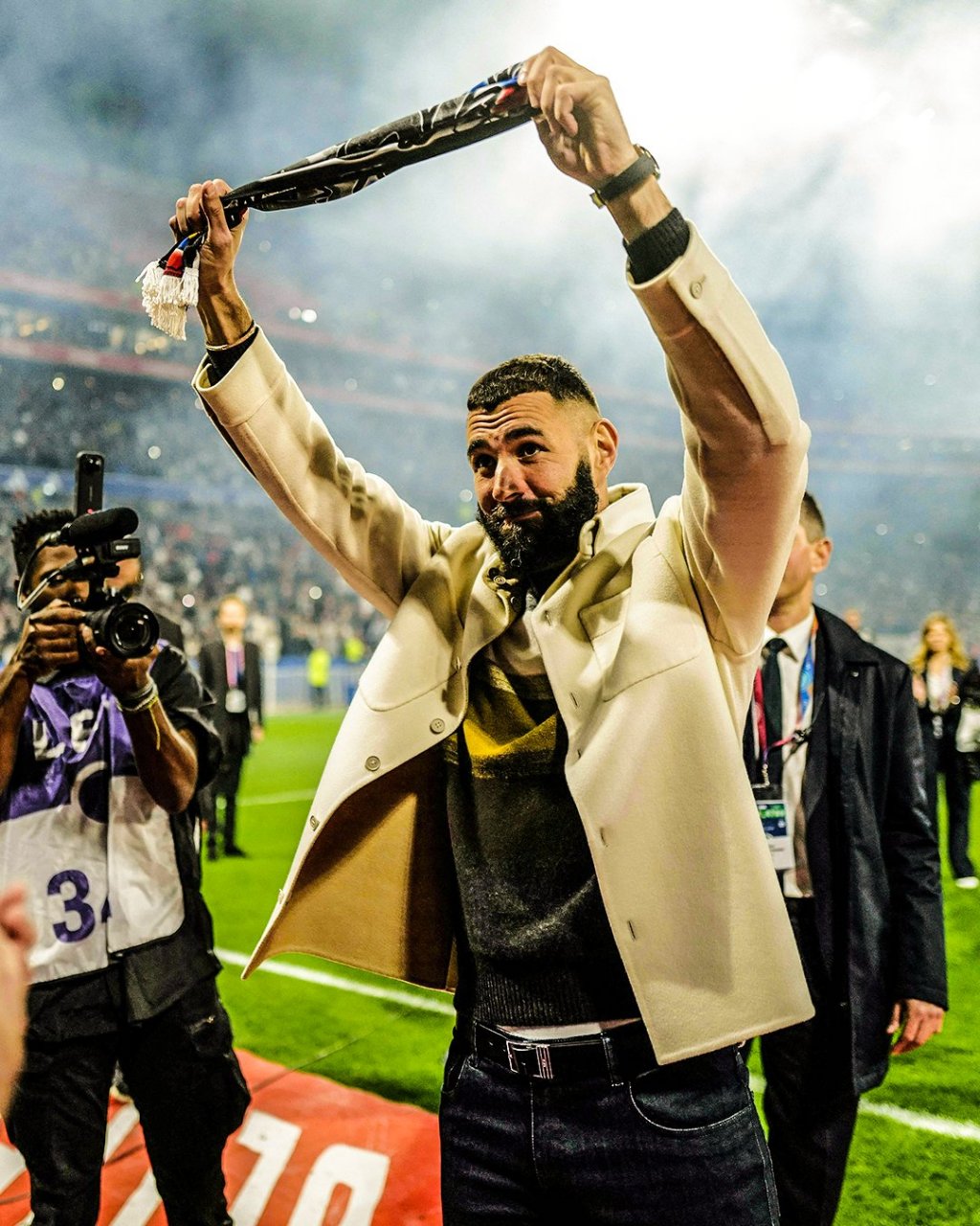 前里昂球探：本泽马在很小的时候，就已经想成为金球奖得主的简单介绍