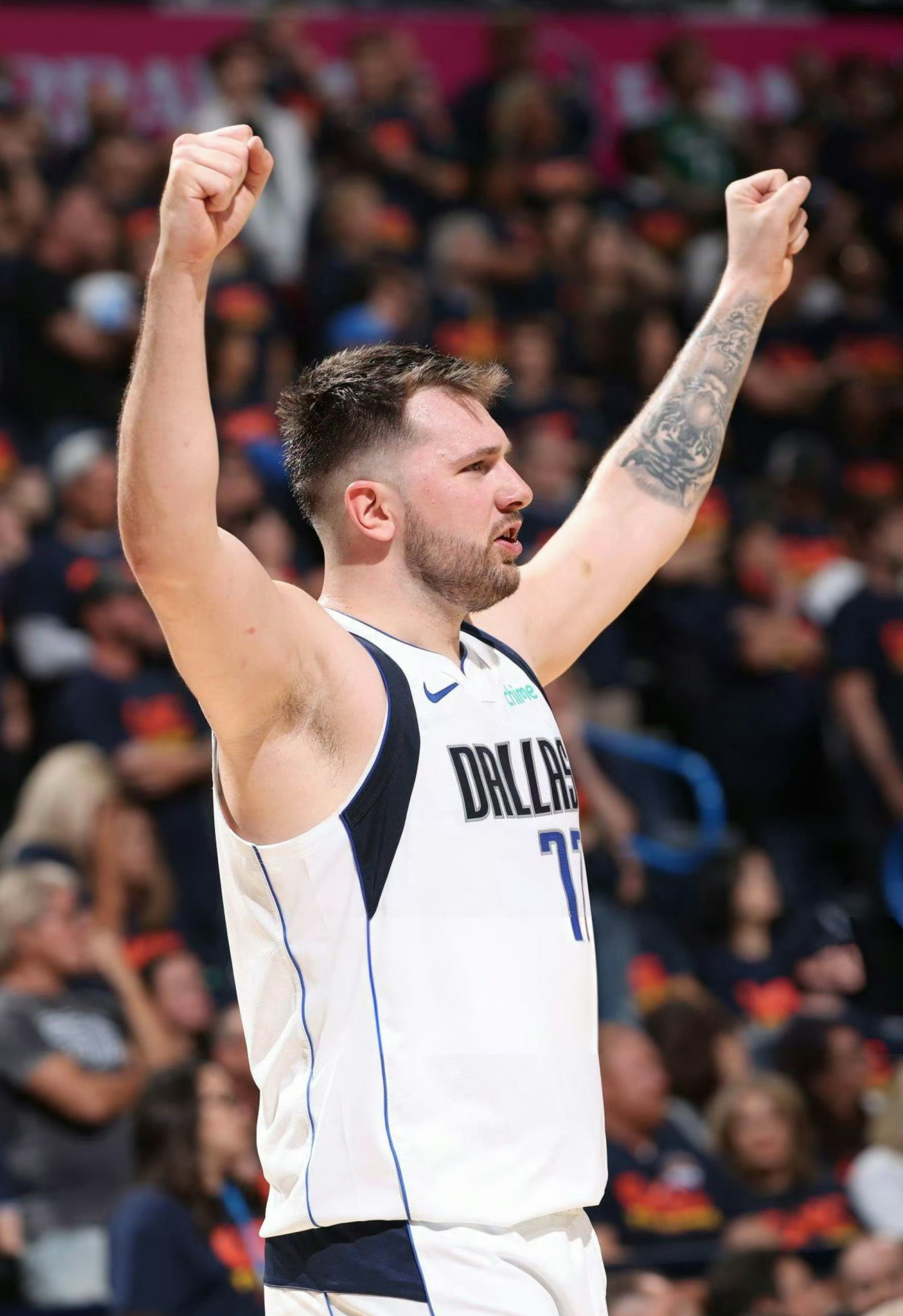 关于切尔西签下水晶宫18岁边锋杰西-德里，合同至2029年的信息