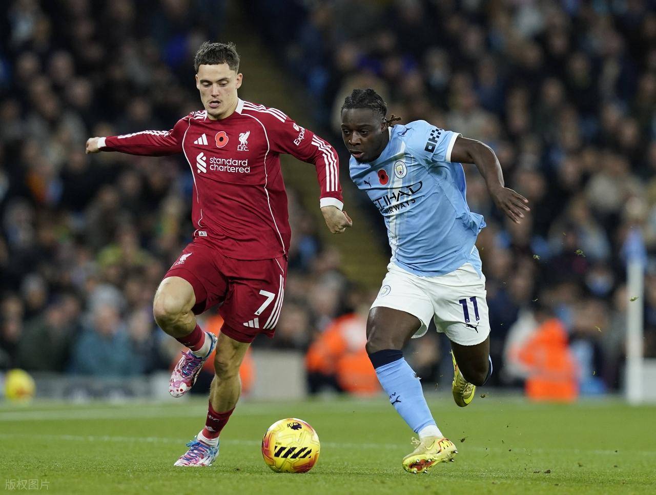 英超最新积分战报：两大豪门惨遭绝平，曼联丢分，阿森纳优势扩大的简单介绍