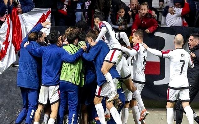 第94分钟进球，第97分钟绝平，英超奇迹诞生，斯洛特不敢相信的简单介绍