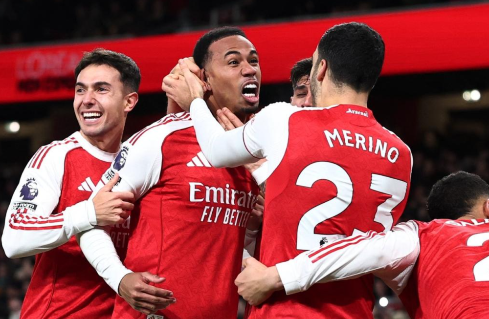 逆转！3-2！英超领头羊狂飙：豪取7连胜，甩开曼城7分的简单介绍