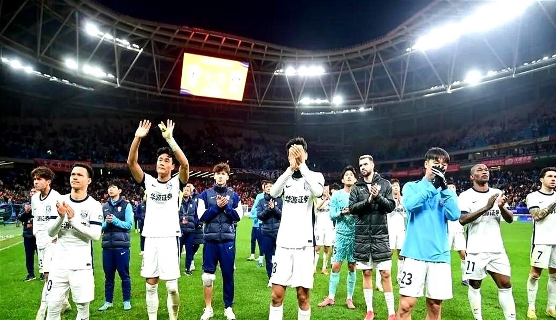 包含武汉三镇消息:股改已完成,7人离开了球队,莫拉已带队冬训的词条 包含武汉三镇消息:股改已完成,7人离开了球队,莫拉已带队冬训的词条