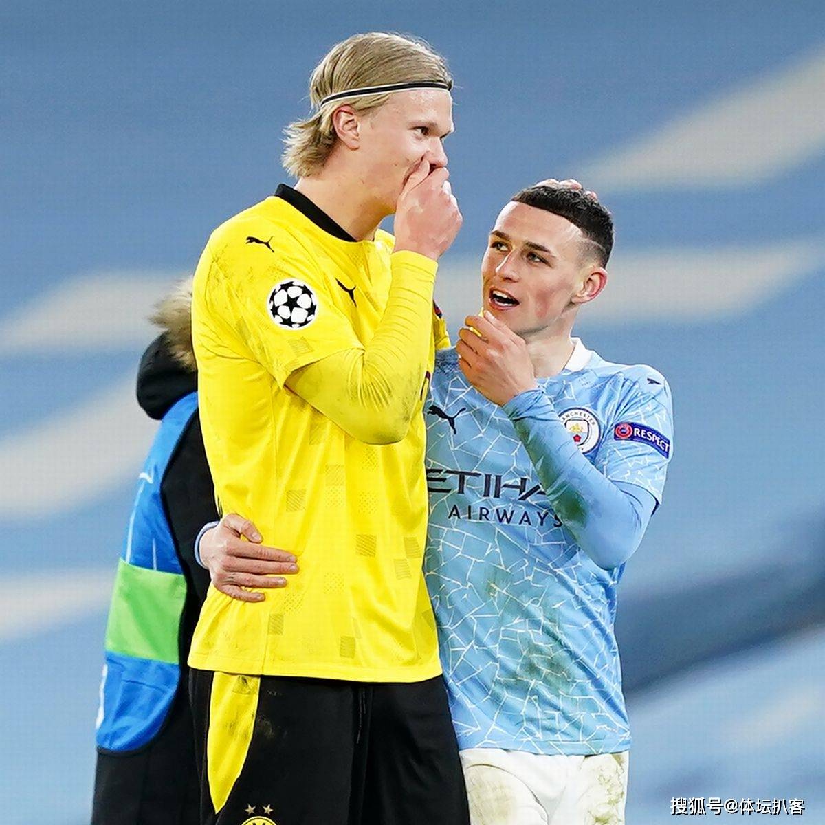 关于多特正与曼城商谈鲍勃转会，还有其他俱乐部对球员感兴趣的信息