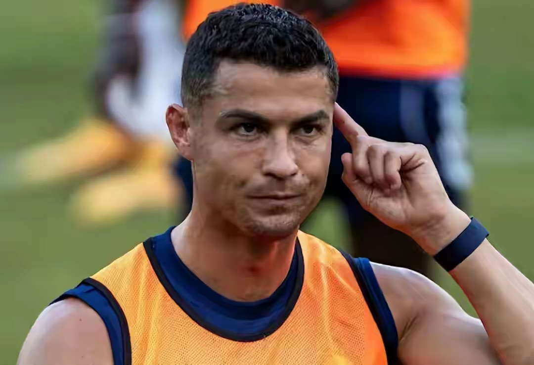 反转!皇马巨星拒绝大巴黎,去沙特投奔C罗,两年合同五千万欧的简单介绍 反转!皇马巨星拒绝大巴黎,去沙特投奔C罗,两年合同五千万欧的简单介绍