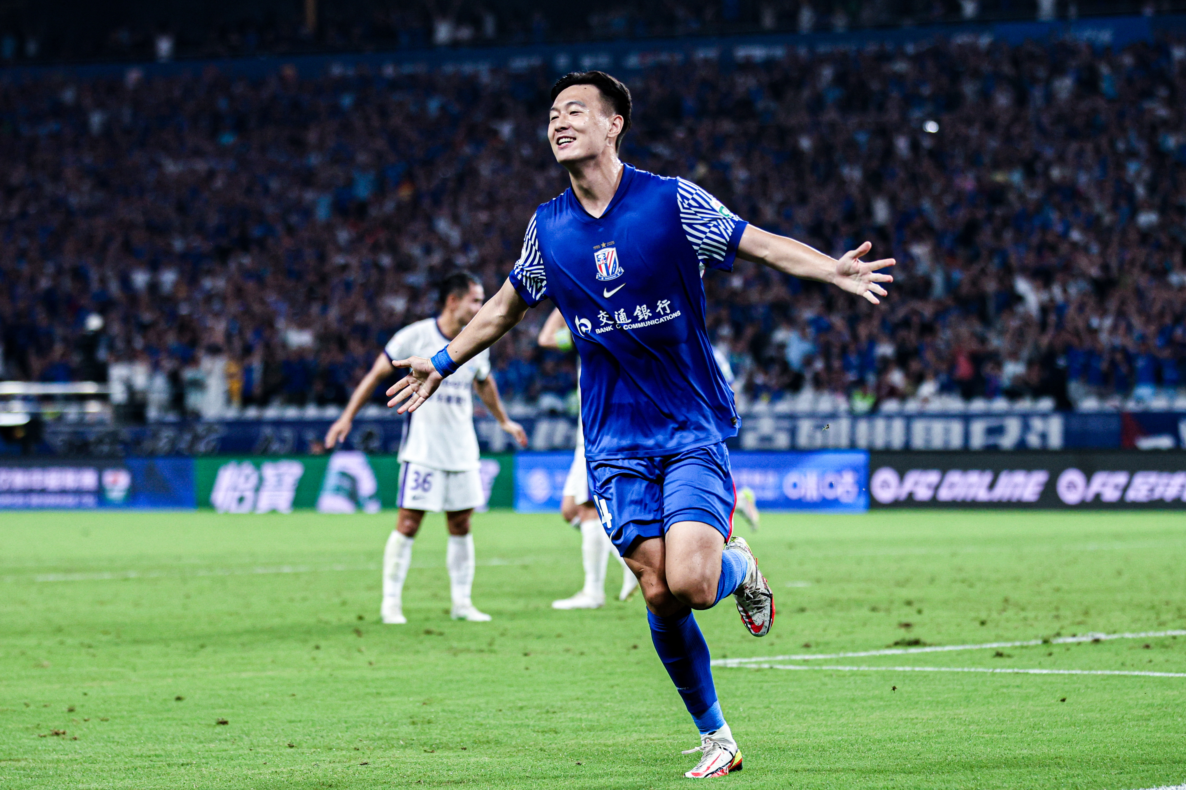 中国香港球员陈晋一已返回申花队无缘东亚杯对阵国足的简单介绍