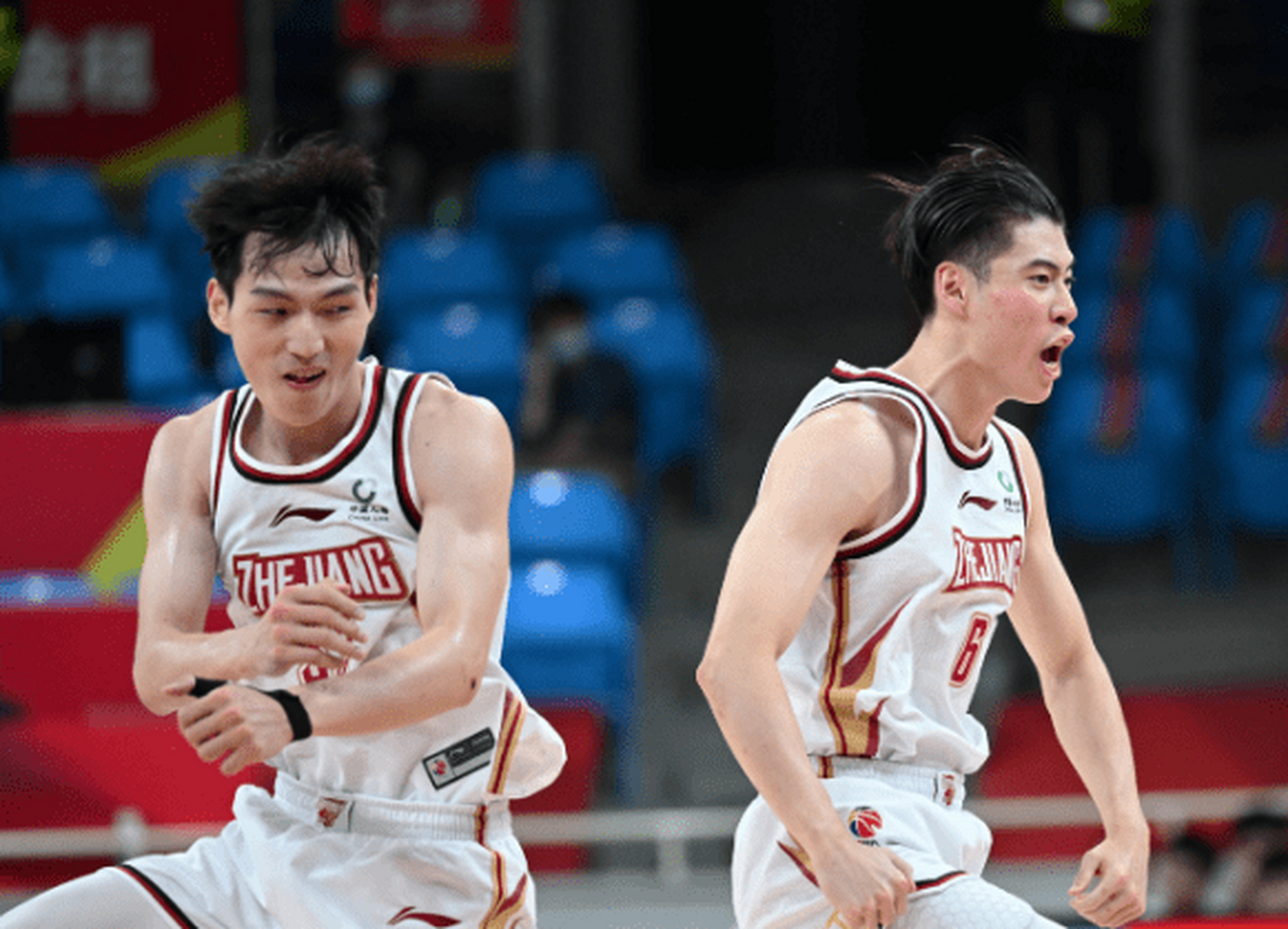 包含CBA官方公布第10轮最佳阵容：齐麟、张镇麟、高诗岩领衔的词条