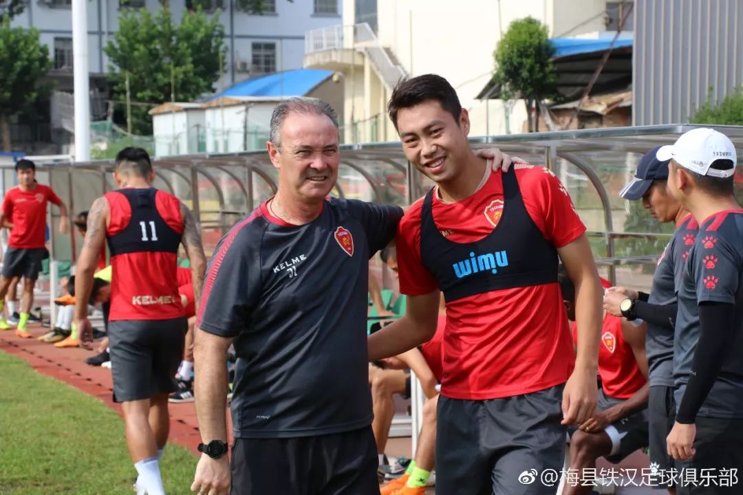 浙江记者：傅博加盟浙江教练组，帮助外教适应中国的简单介绍