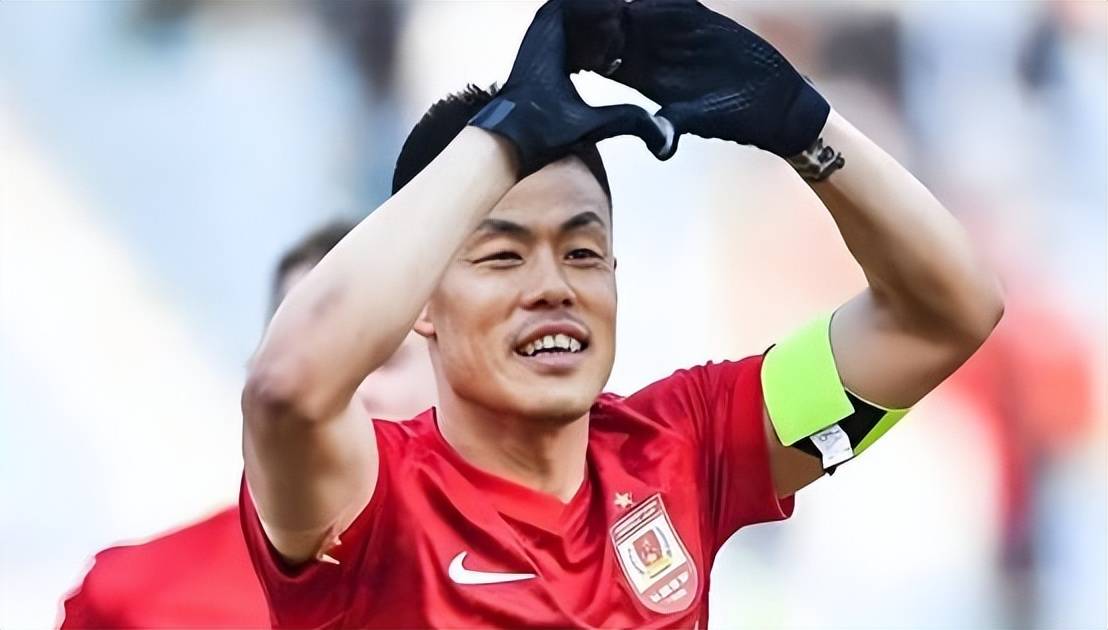 从国青核心到中甲弃将！27岁前锋试训津门虎，这次能东山再起吗？的简单介绍