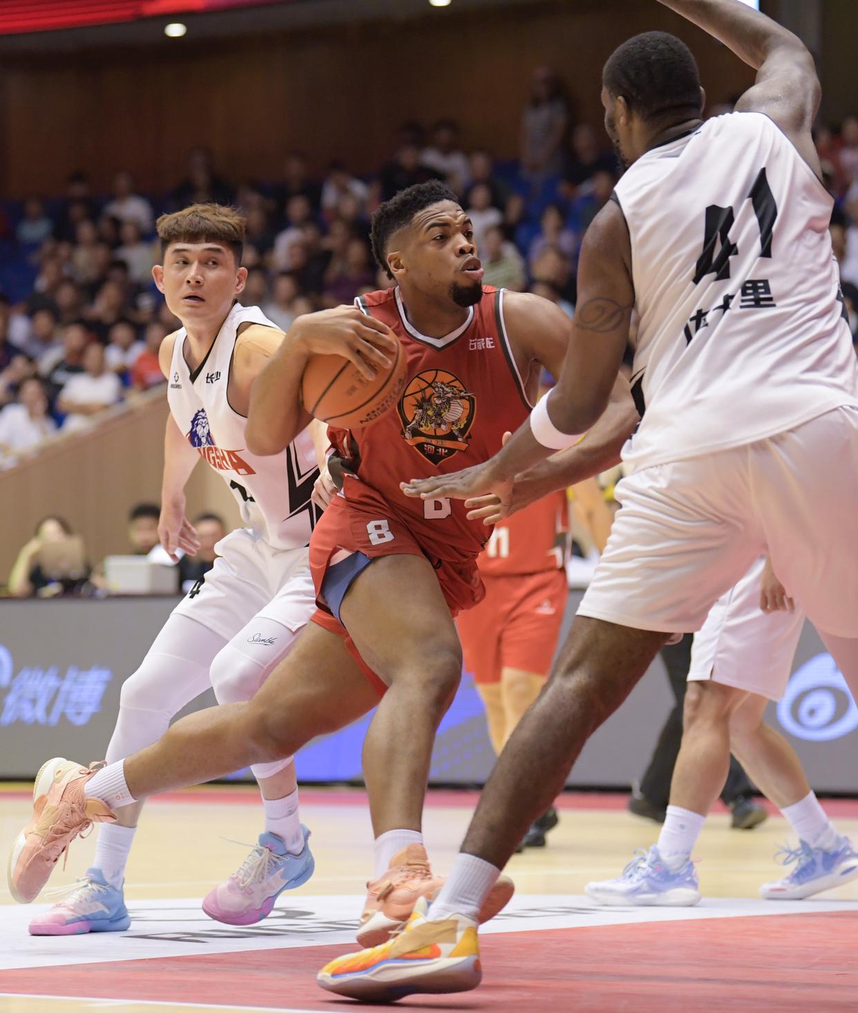 包含NBL官方总结昨日赛果：长沙勇胜胜贵州猛龙&amp;上海玄鸟四连胜的词条